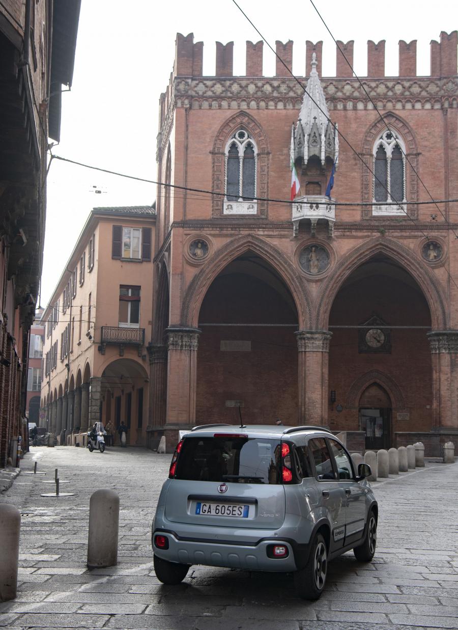  Fiat Panda City Cross Hybrid Launch Edition (319) 2020 года  (фото 54 из 112)